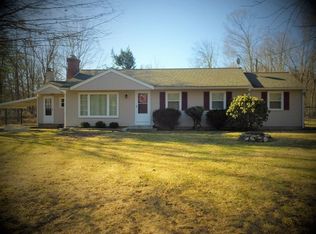 15 Fisher Ln, Hampden, MA 01036