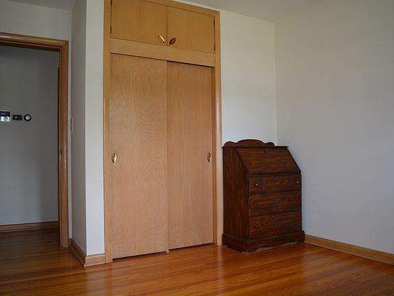 5th image of 3110 N 102nd St