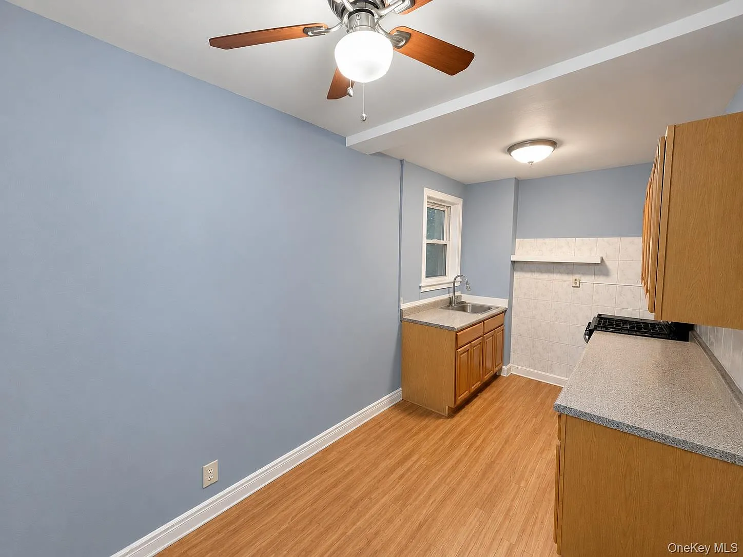 1 bed, 1.0 bath, 900 sqft, $2,000 — Photo 2