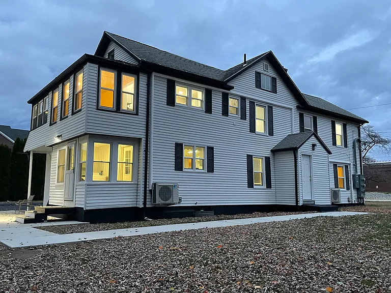 415 Naubuc Ave #1 — Photo 5