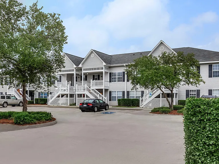 Meridian Village — Photo 10