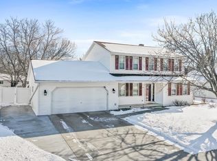 1350 Hillcrest Hts, Green Bay, WI 54313