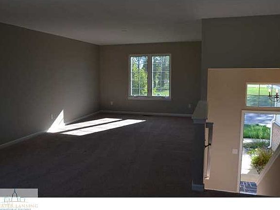 3rd image of 795 St Andrews Dr