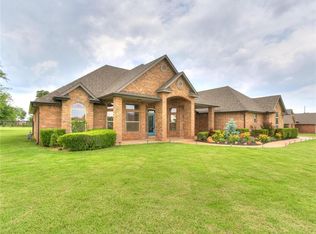 12101 SW 53rd St, Mustang, OK 73064