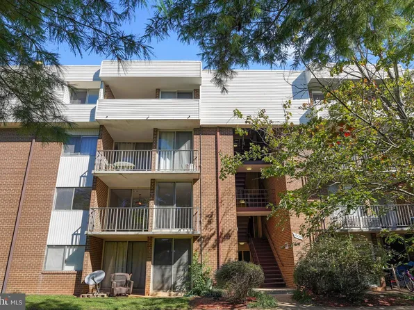 10239 Prince Pl #26103, Upper Marlboro, MD 20774