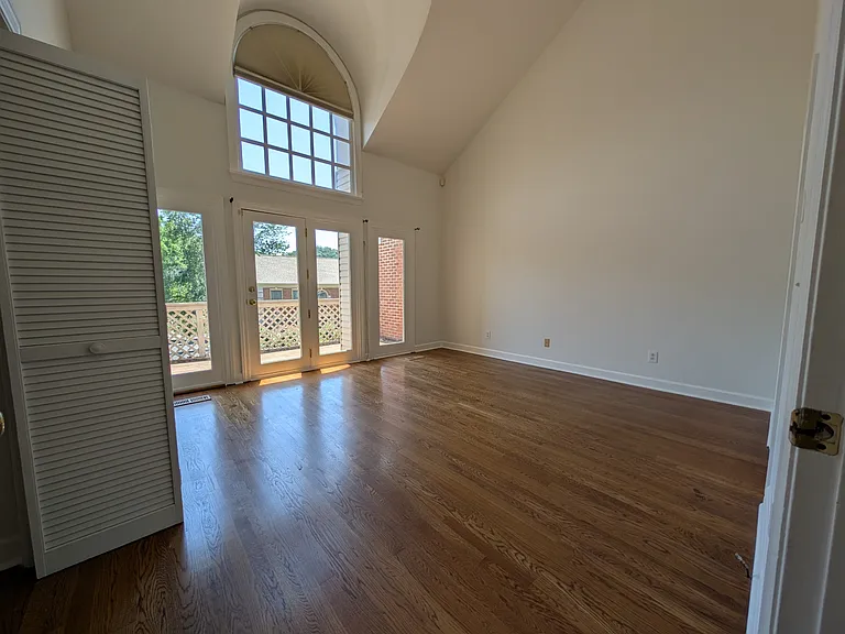 407 Clairton Ct #1 — Photo 21