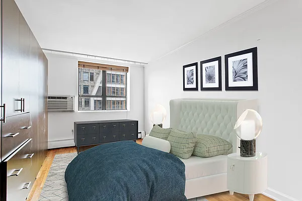 Sold by Level Group | media 6