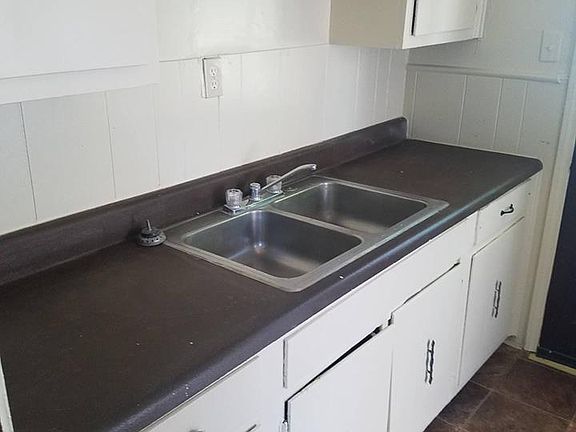 2nd image of 3658 Marion Ave