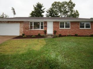 11017 Quebec Ct, Saint Ann, MO 63074