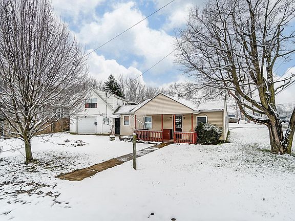 3rd image of 1625 Garling Ave #29