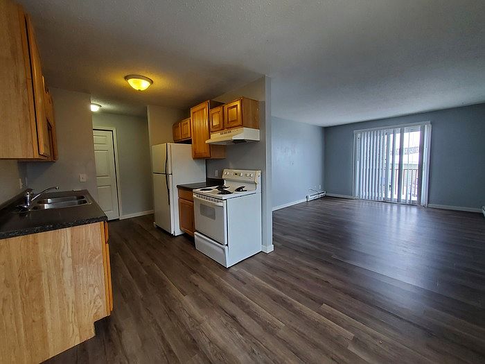 1st image of 3011 S 17th St APT 208
