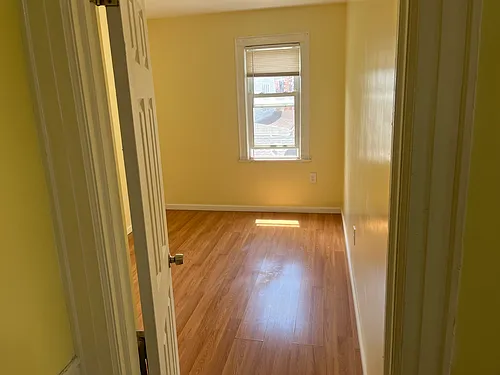 109 Liverpool St Photo 1