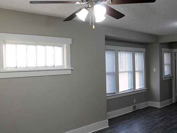 2nd image of 1422 N Broadwell Ave