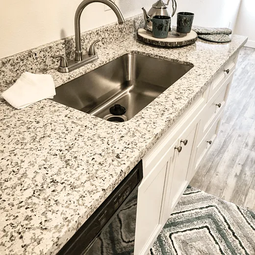 Michael Manor Apartments — Photo 4