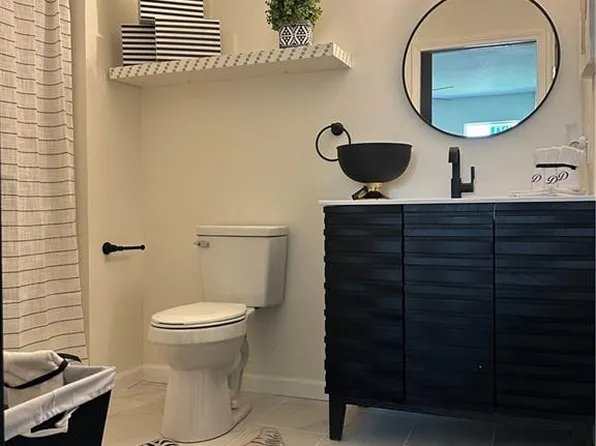 10503 Skiles Ave, Kansas City, MO 64134