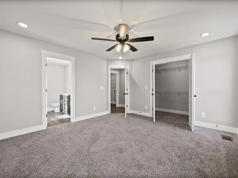 705 Eva Agnes Ave — Photo 6