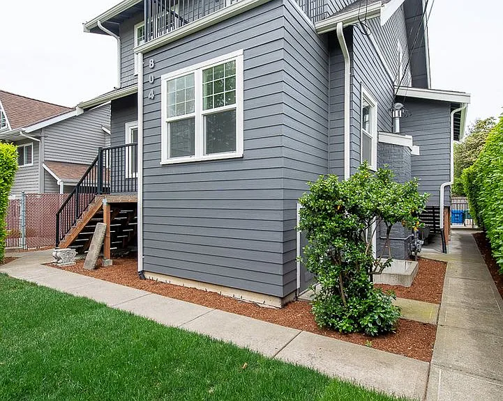 804 NW Market Street — Photo 15