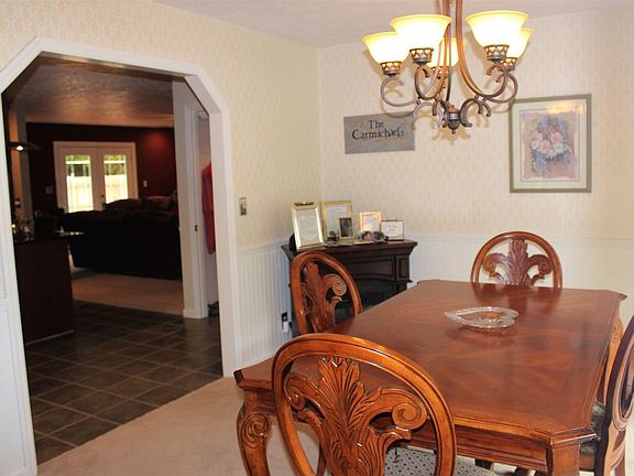 3rd image of 1024 Westridge Cir