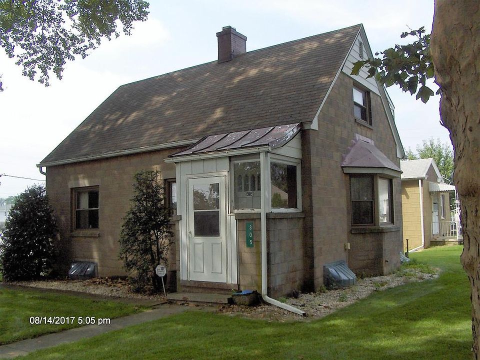 1st image of 305 Oak Ct