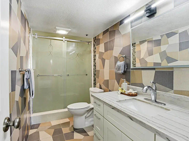 165 Forest Ave #2A — Photo 25