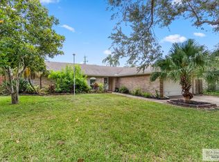 1000 Palm Valley Dr E, Palm Valley, TX 78552