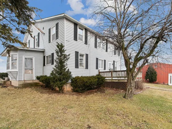 2115 Cottonwood Rd, Brillion, WI 54110