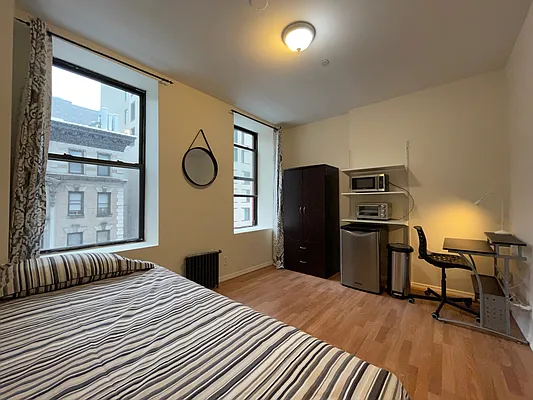 Rented by Bond New York | media 6