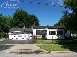 2022 S Dexter St, Flint, MI 48503