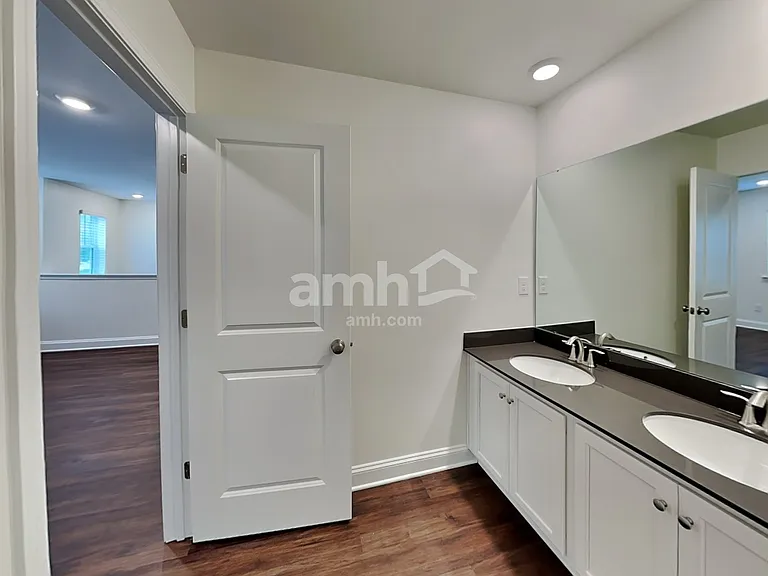 7309 Garrett Ct — Photo 18
