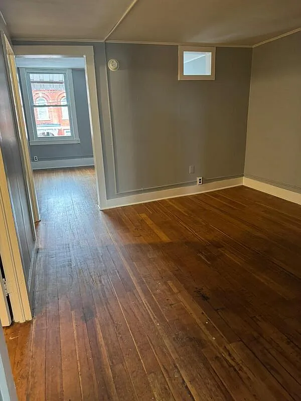 1 bed, 1.0 bath, $850 — Photo 2