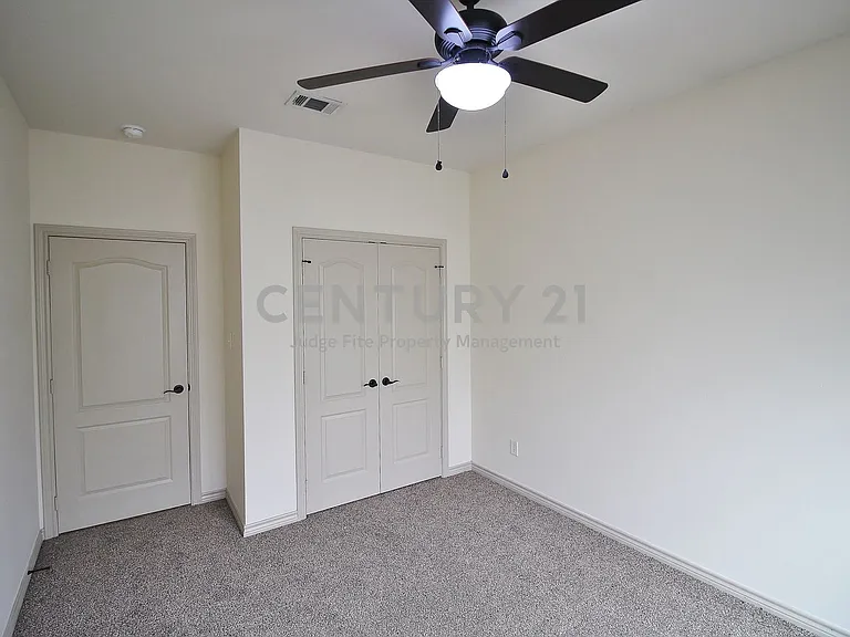 112 Bridle Ct — Photo 17