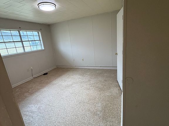 5th image of 3626 Evergreen Dr #A