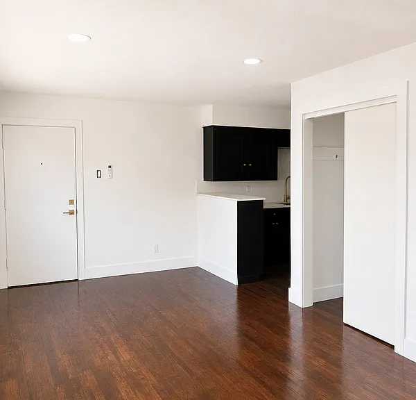 2712 Oakcliff St #4 — Photo 13