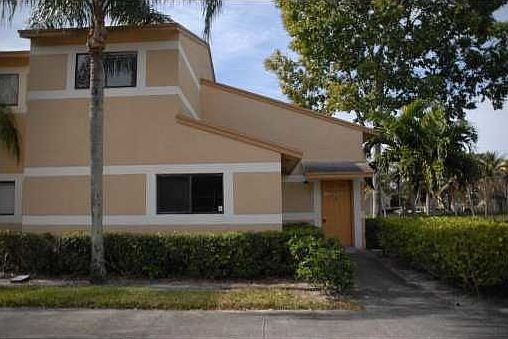 1st image of 312 Palm Cir E