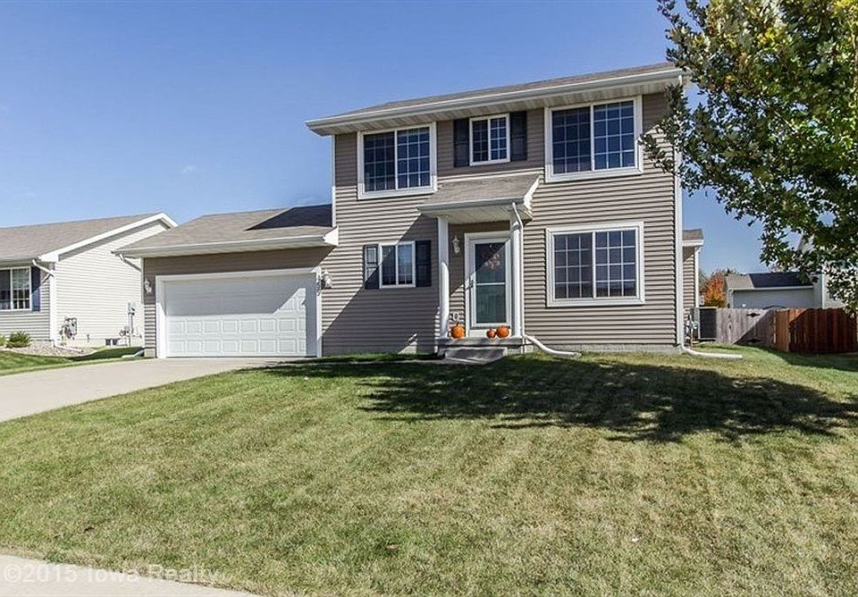 1st image of 455 SE Carefree Ln