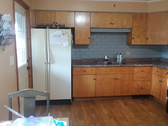 First floor kitchen.