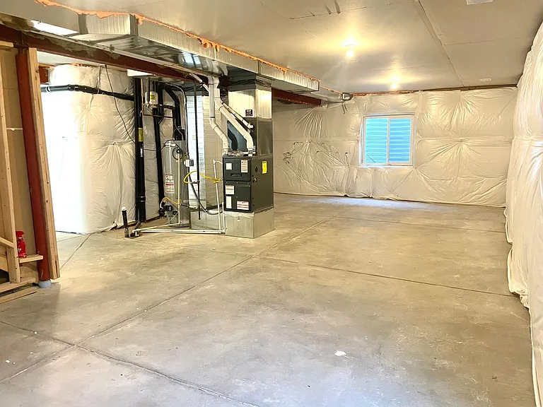25147 E Maple Ave — Photo 35
