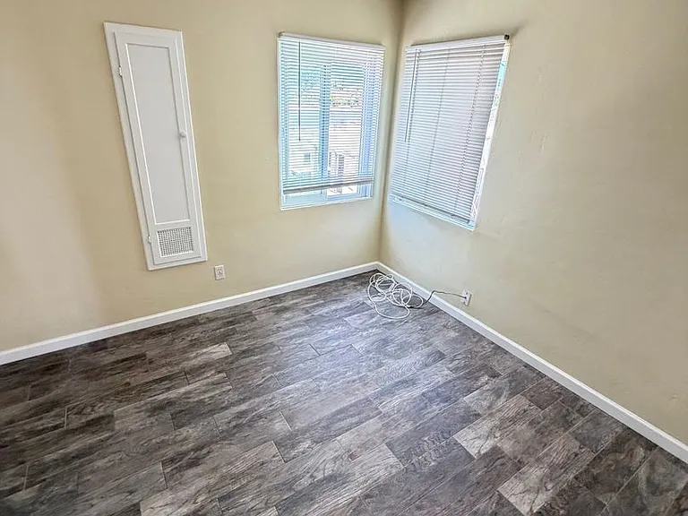 Top-Floor Corner Gem in the Heart of Normal Heights — Photo 5