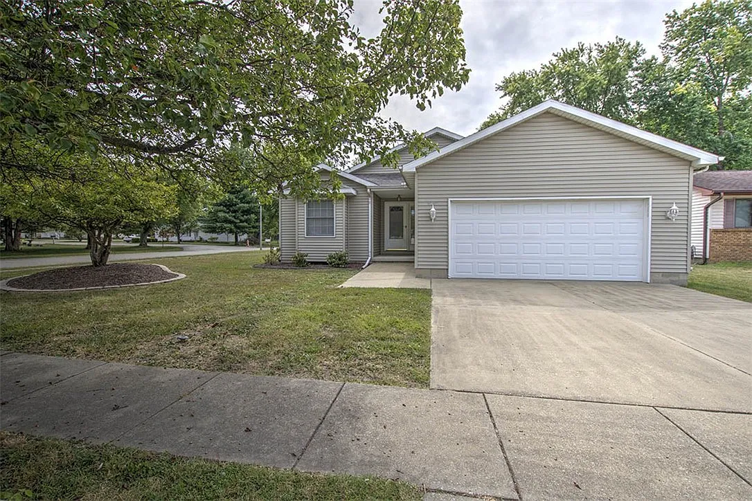 4545 Hayden Ct photo 1