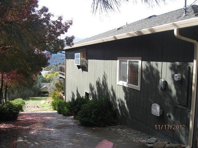 2nd image of 17450 Greenridge Rd