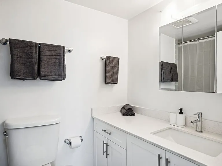 1305 W 12th Ave — Photo 88