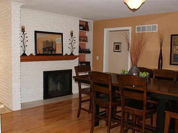 5th image of 604 Heatherdale Dr