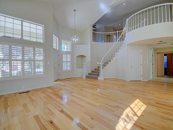 5th image of 5416 Camino Arbustos NE