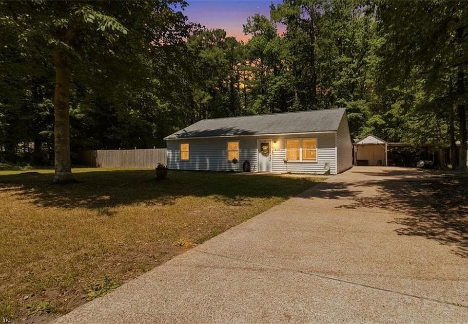 1st image of 6581 Pine Haven Cir