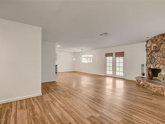 5th image of 4430 Eureka Cir