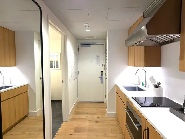 1390 Kapiolani Blvd #3704, Honolulu, HI 96814