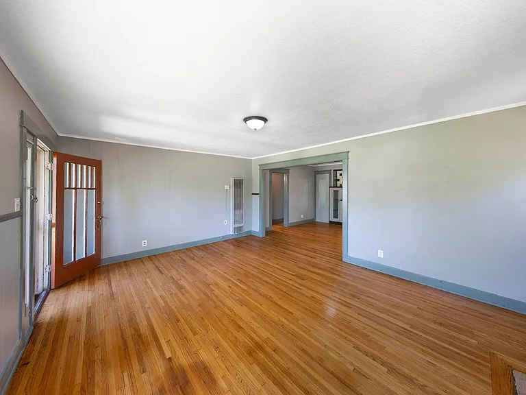 754 N Zeyn St — Photo 4