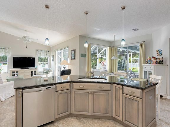 5th image of 3472 Twelve Oaks Cir