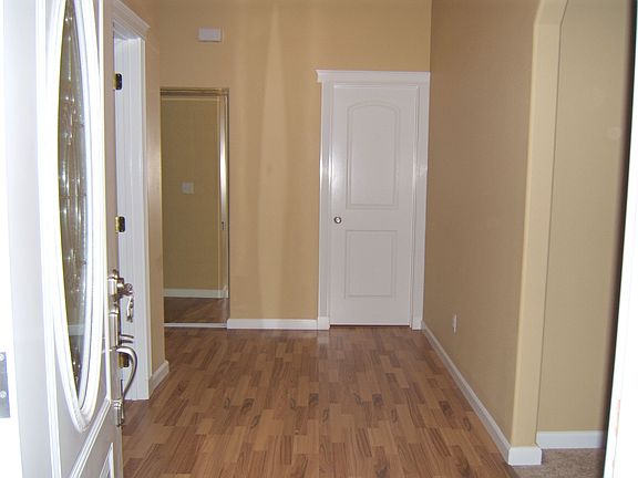 Entrance with Laminate Flooring