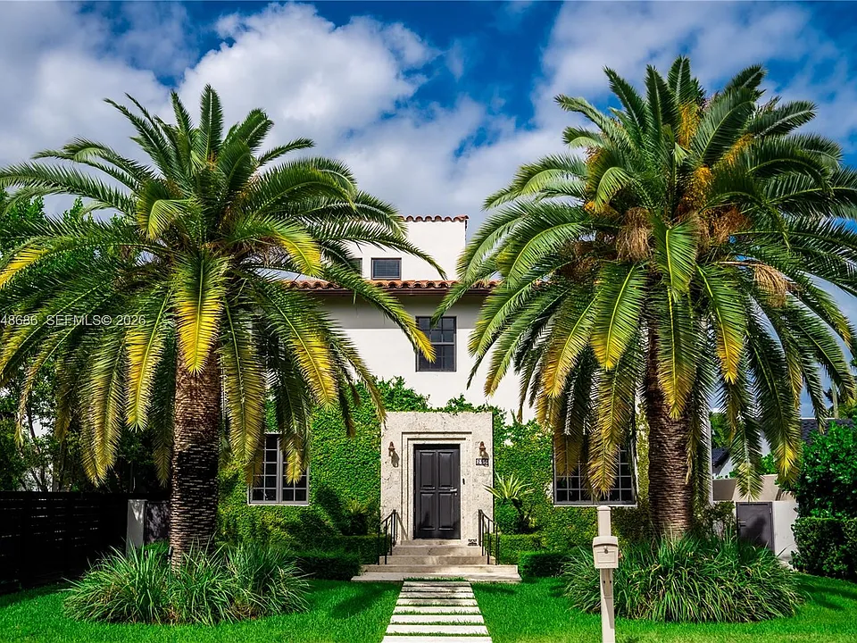 255 Palm Ave